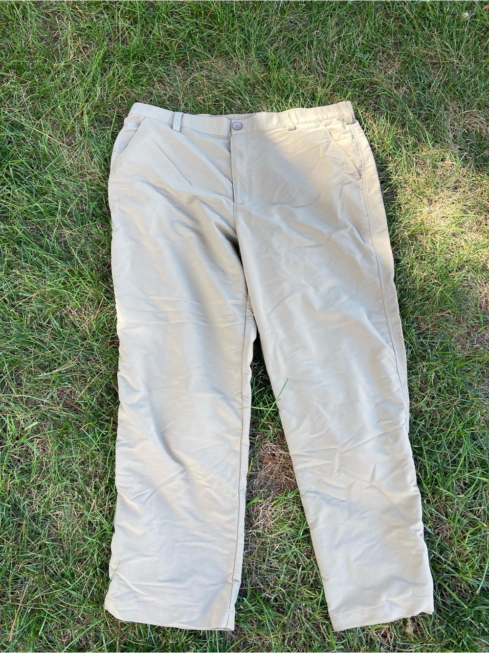 Under Armour Men's Chino Pants in Light Khaki 40/30